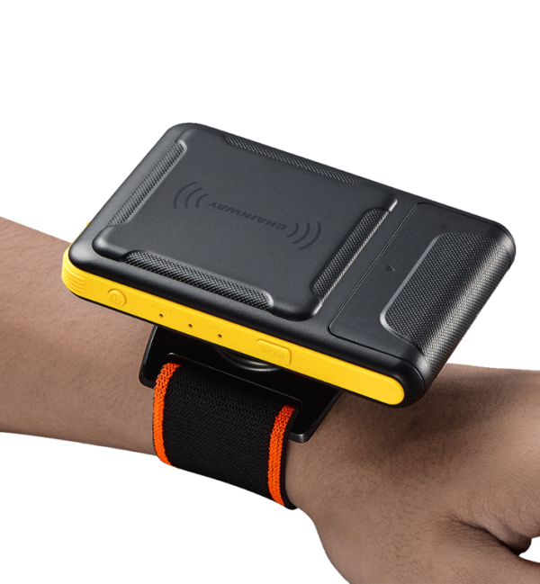 R5 mobile data terminal